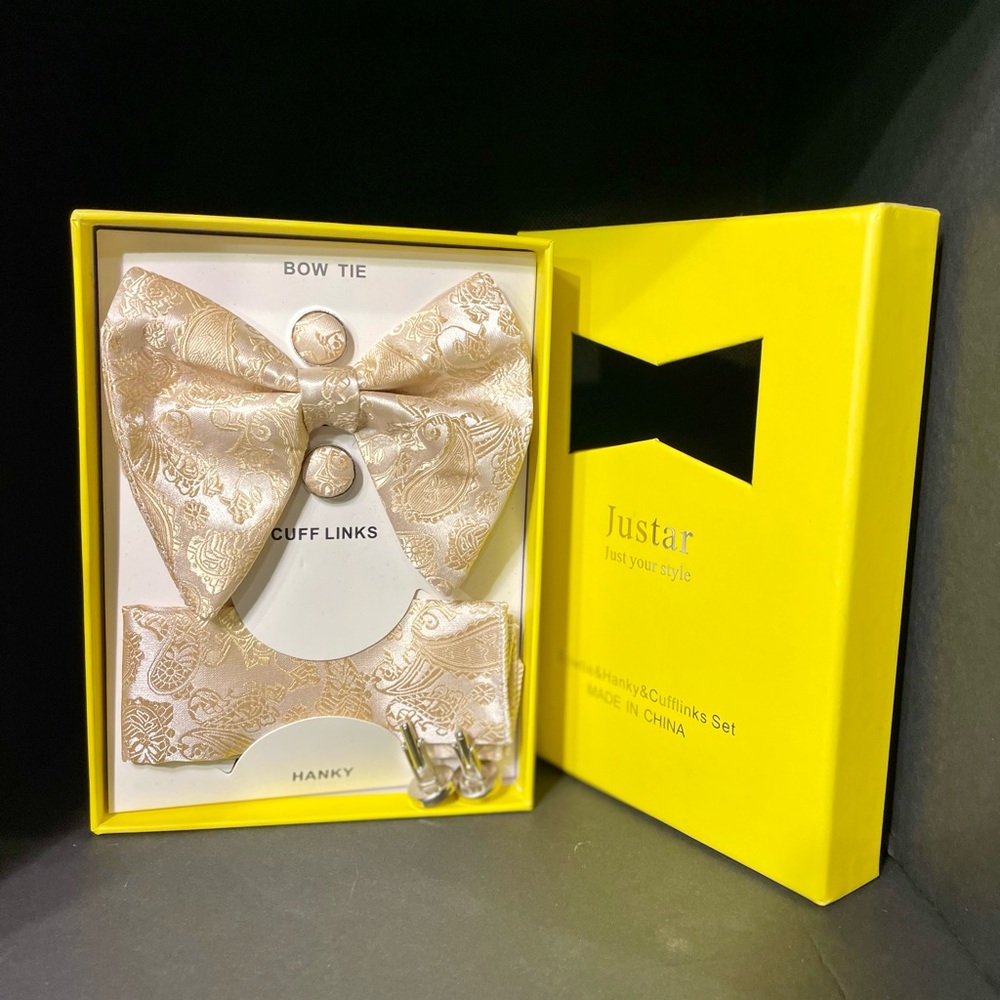 Bowtie, Hanky, and Cufflinks set New In The Box